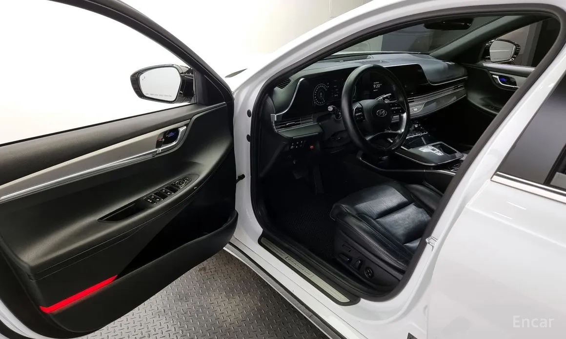 Фото 10 - Hyundai Grandeur