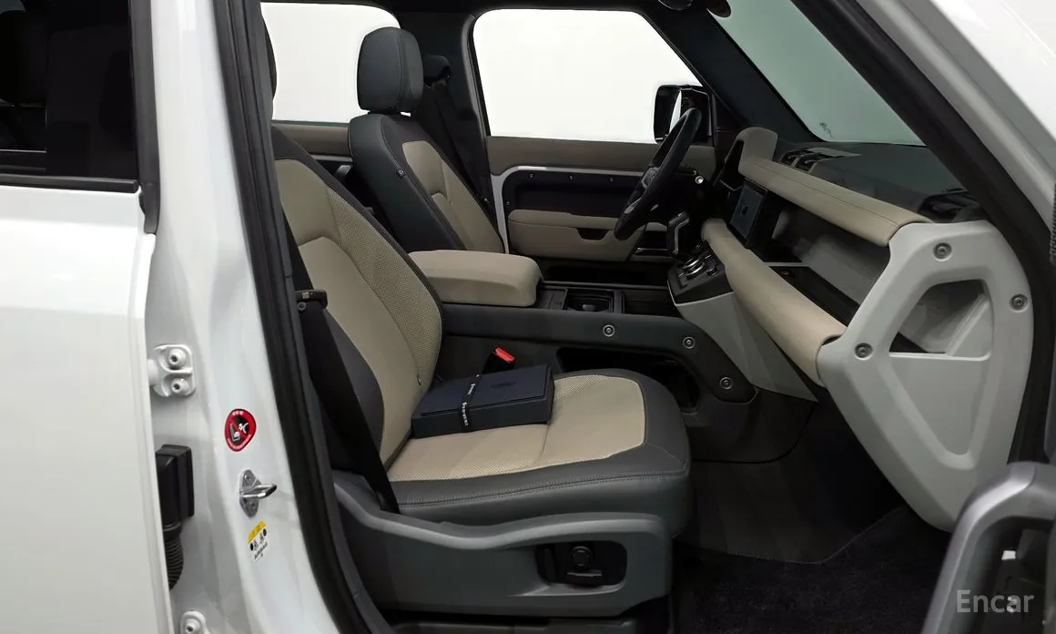 Фото 11 - Land Rover Defender