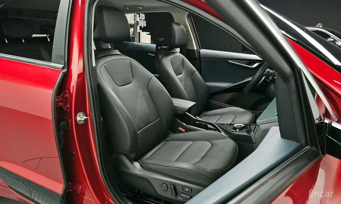 Фото 10 - Kia Niro