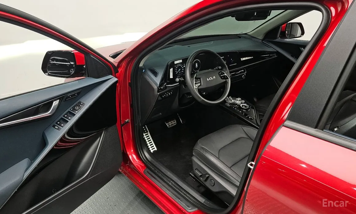 Фото 11 - Kia Niro