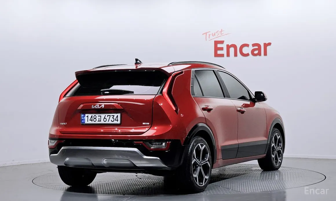 Фото 2 - Kia Niro