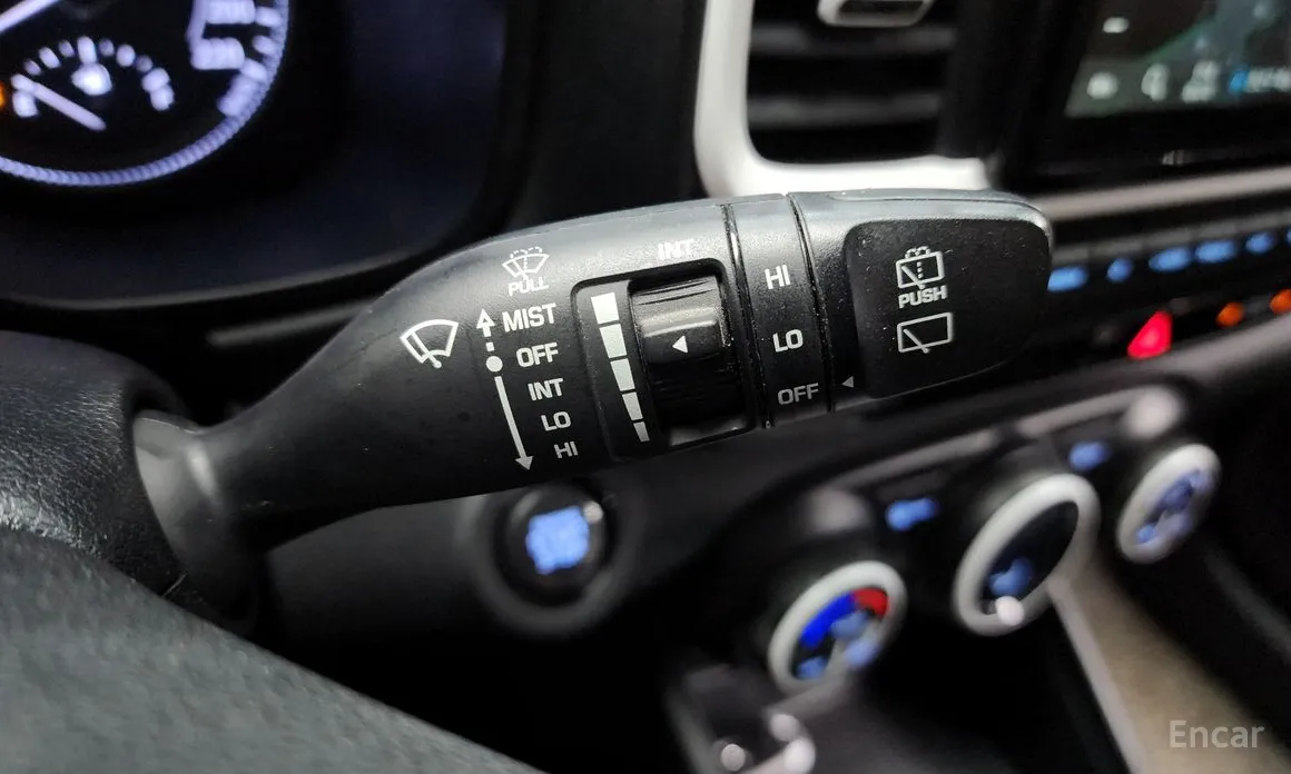 Фото 19 - Hyundai Venue