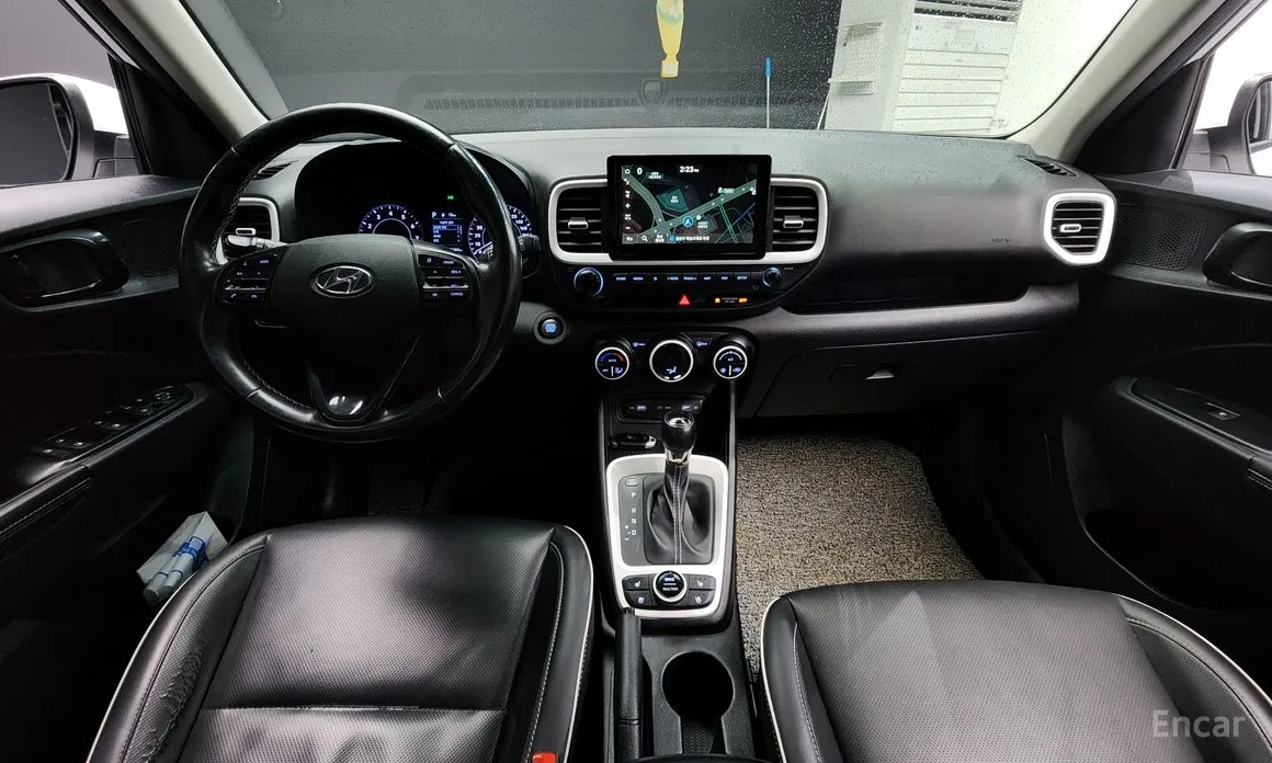 Фото 7 - Hyundai Venue