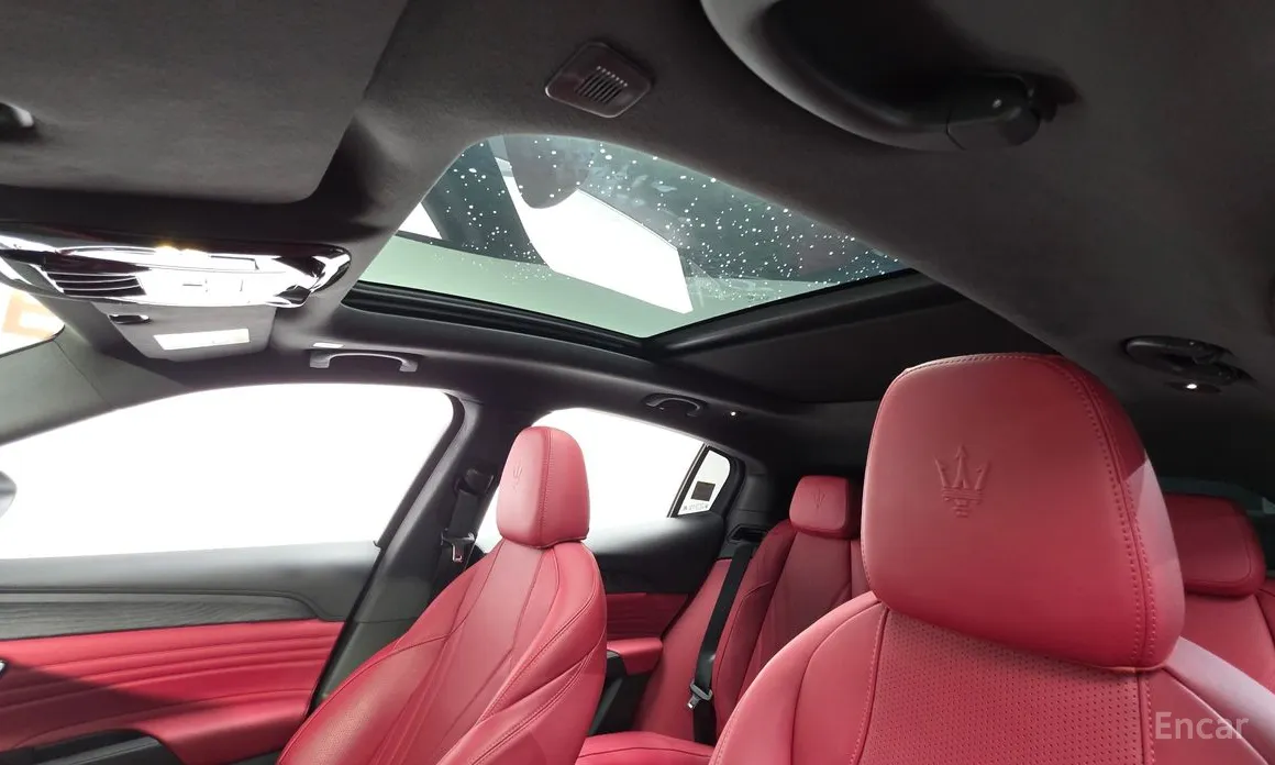 Фото 18 - Maserati Grecale