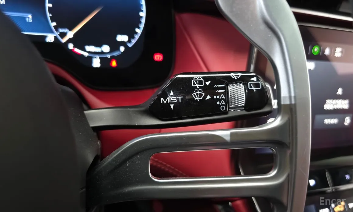 Фото 9 - Maserati Grecale