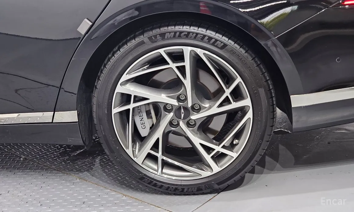 Фото 5 - Genesis G90