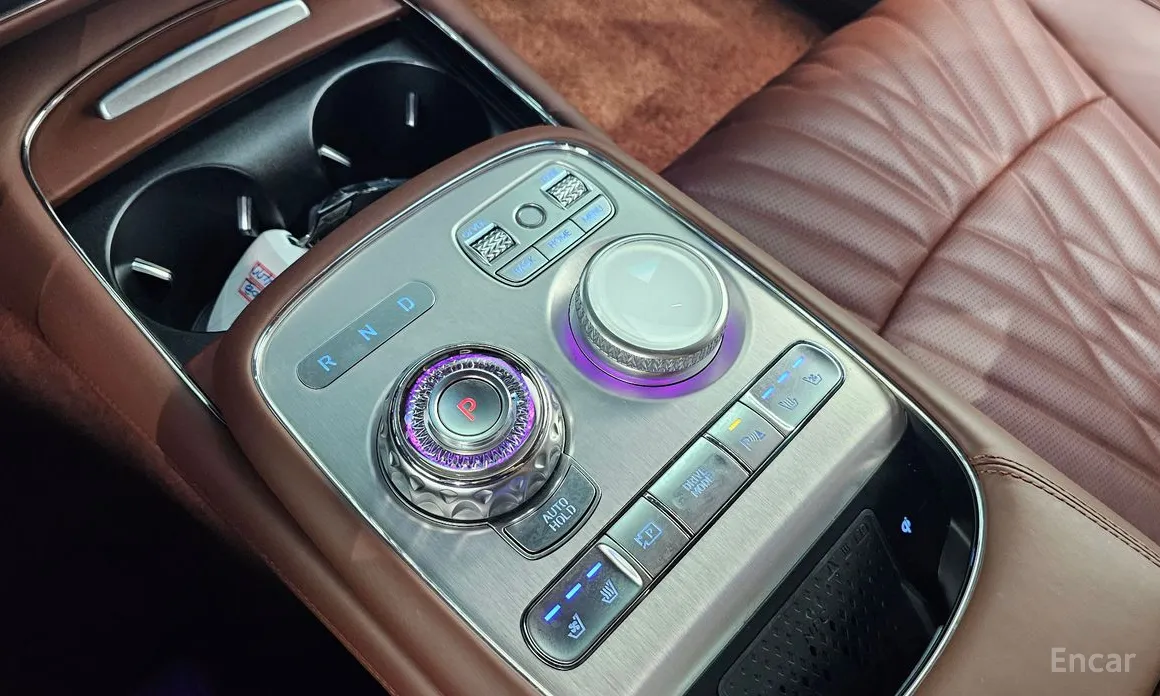 Фото 9 - Genesis G90