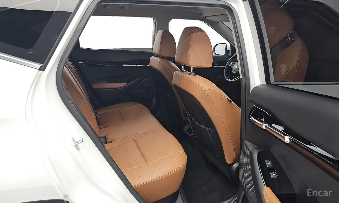 Фото 12 - Kia Seltos