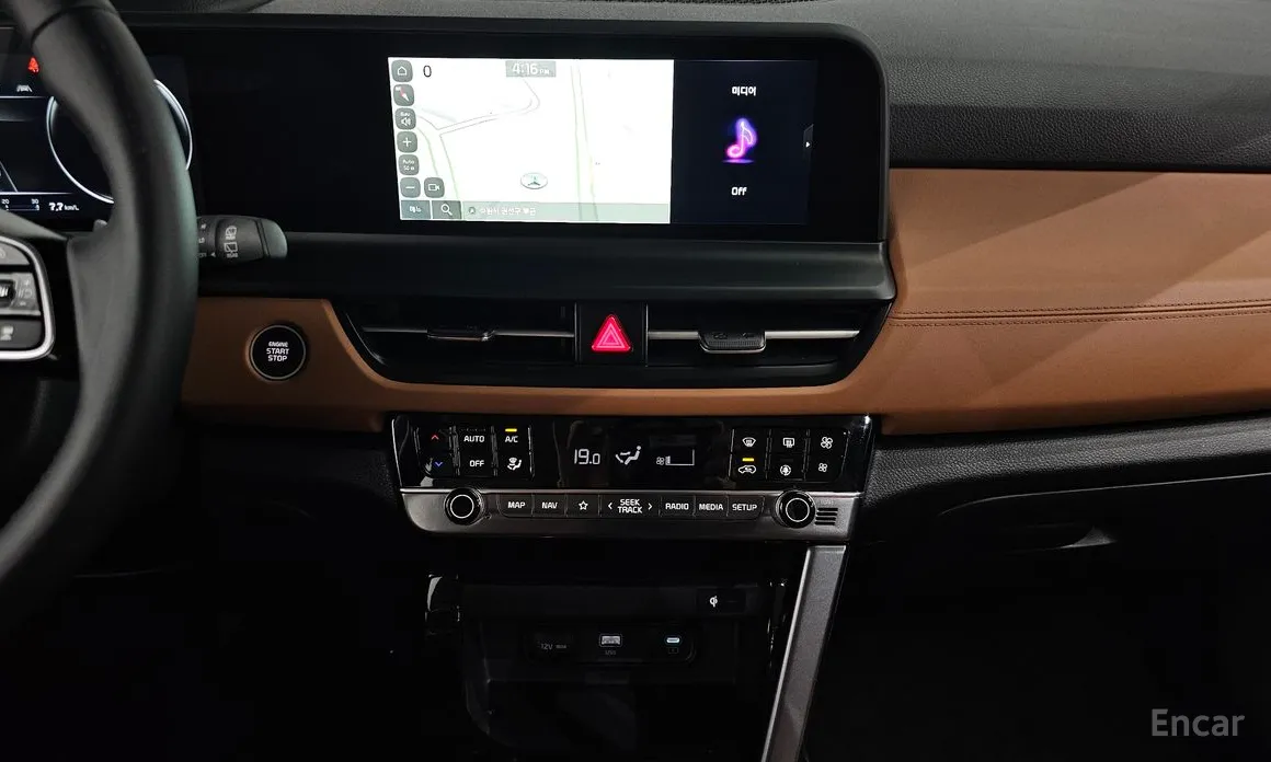 Фото 14 - Kia Seltos