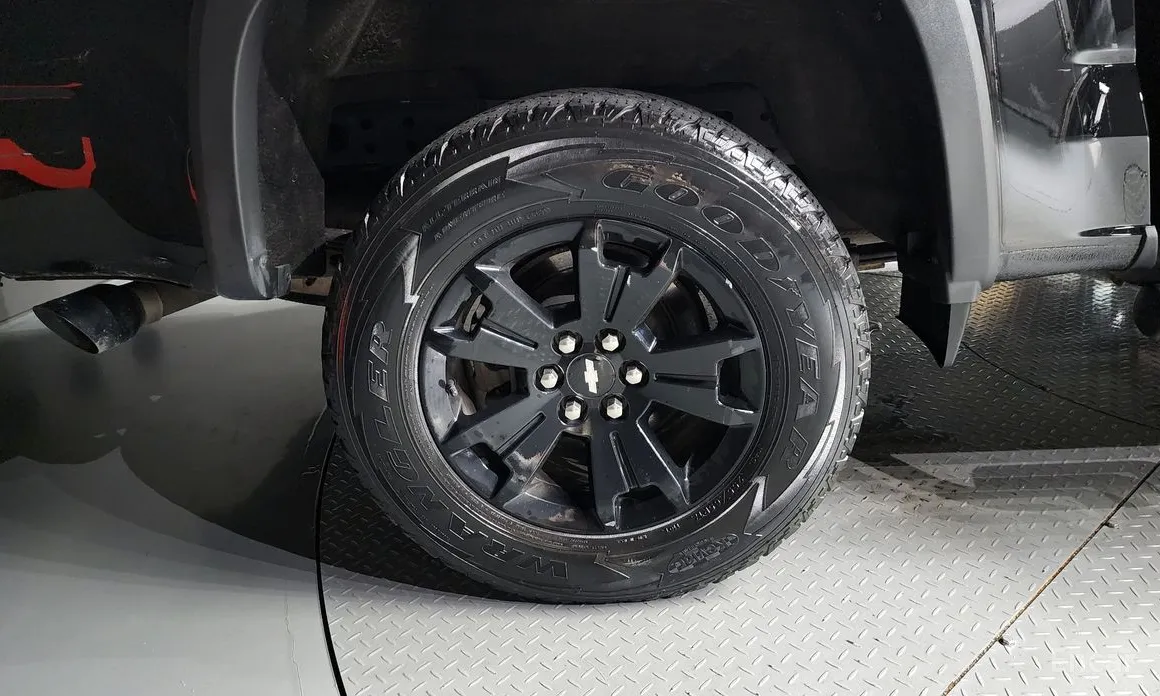 Фото 5 - Chevrolet Colorado