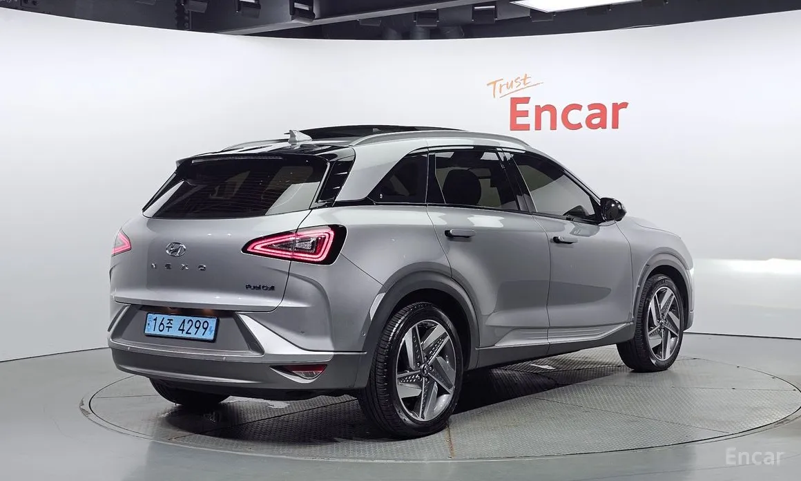 Фото 2 - Hyundai Nexo