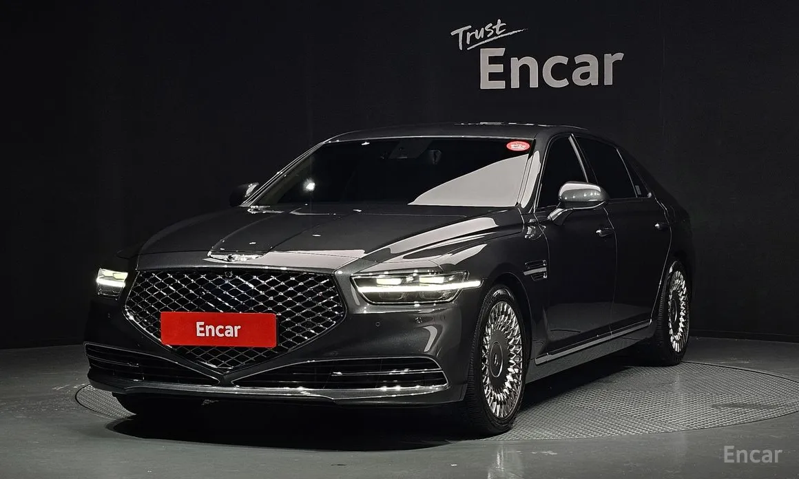 Фото 1 - Genesis G90