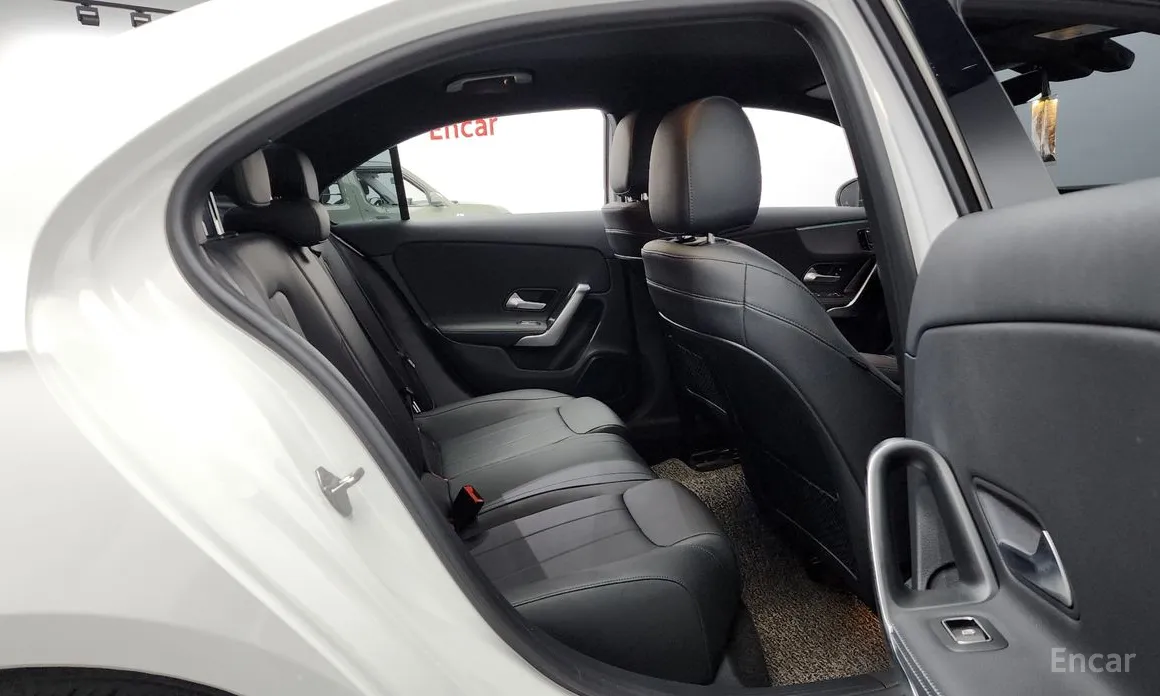 Фото 12 - Mercedes-Benz A-Class