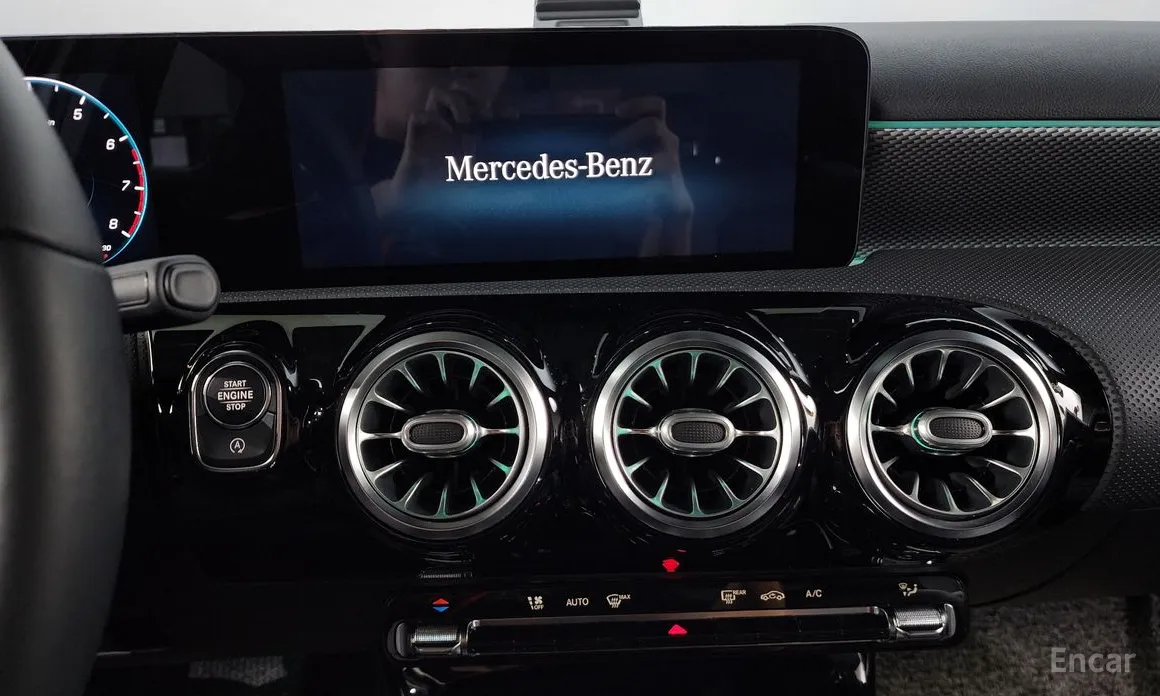 Фото 17 - Mercedes-Benz A-Class