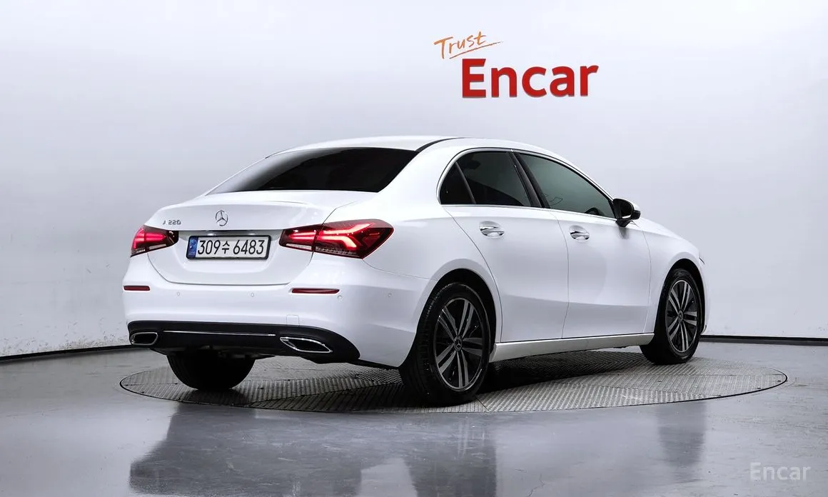 Фото 2 - Mercedes-Benz A-Class