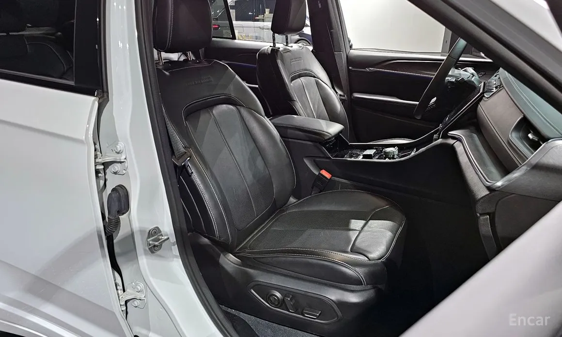 Фото 10 - Jeep Cherokee