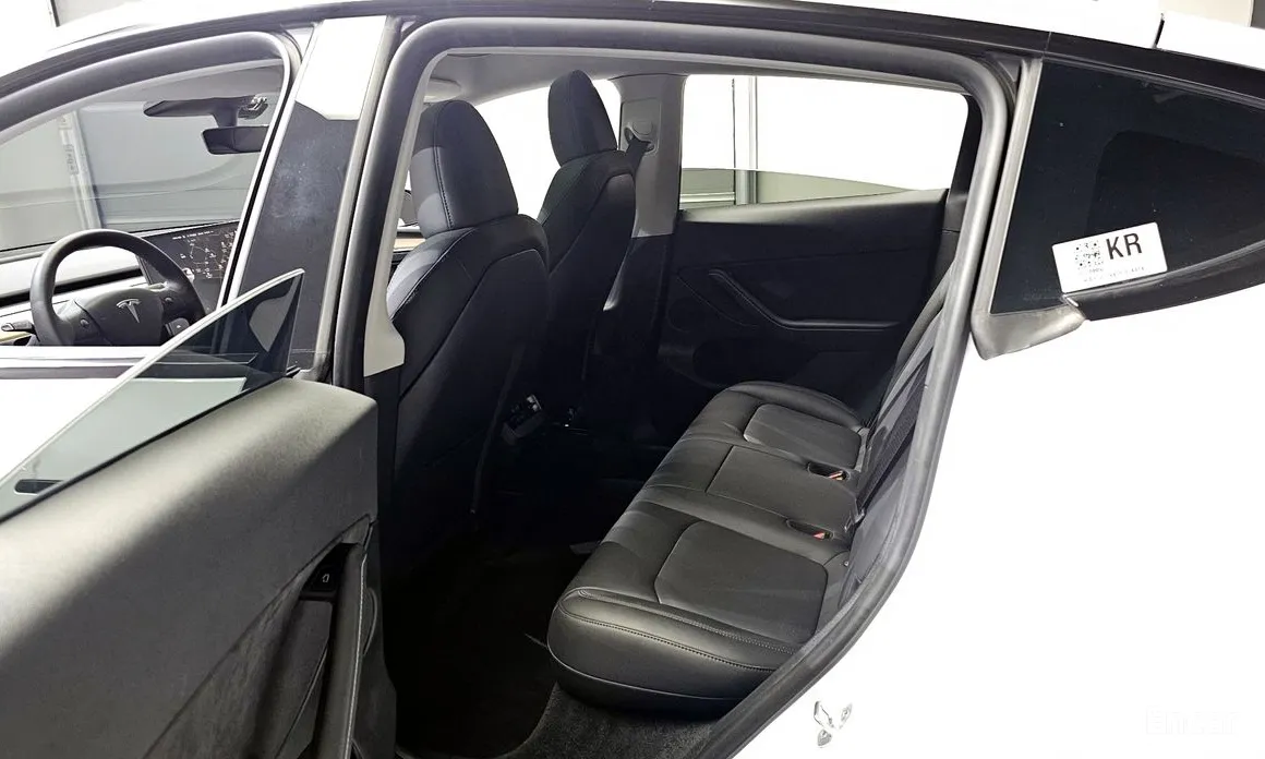 Фото 11 - Tesla Model Y