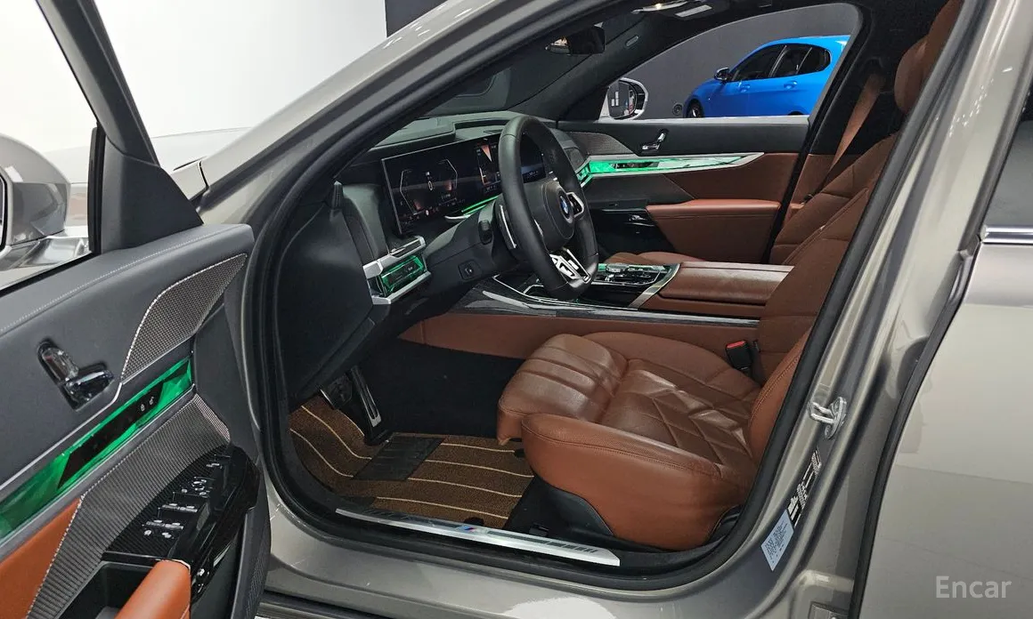 Фото 11 - BMW 7 Series