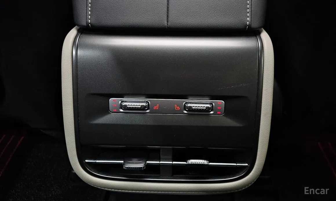 Фото 18 - Lincoln Nautilus