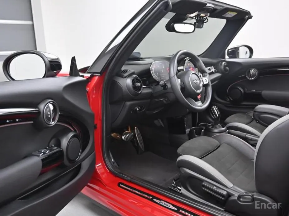 Фото 11 - Mini Cooper Convertible