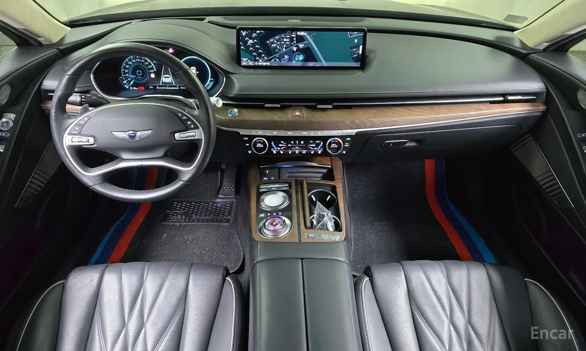 Фото 7 - Genesis G80