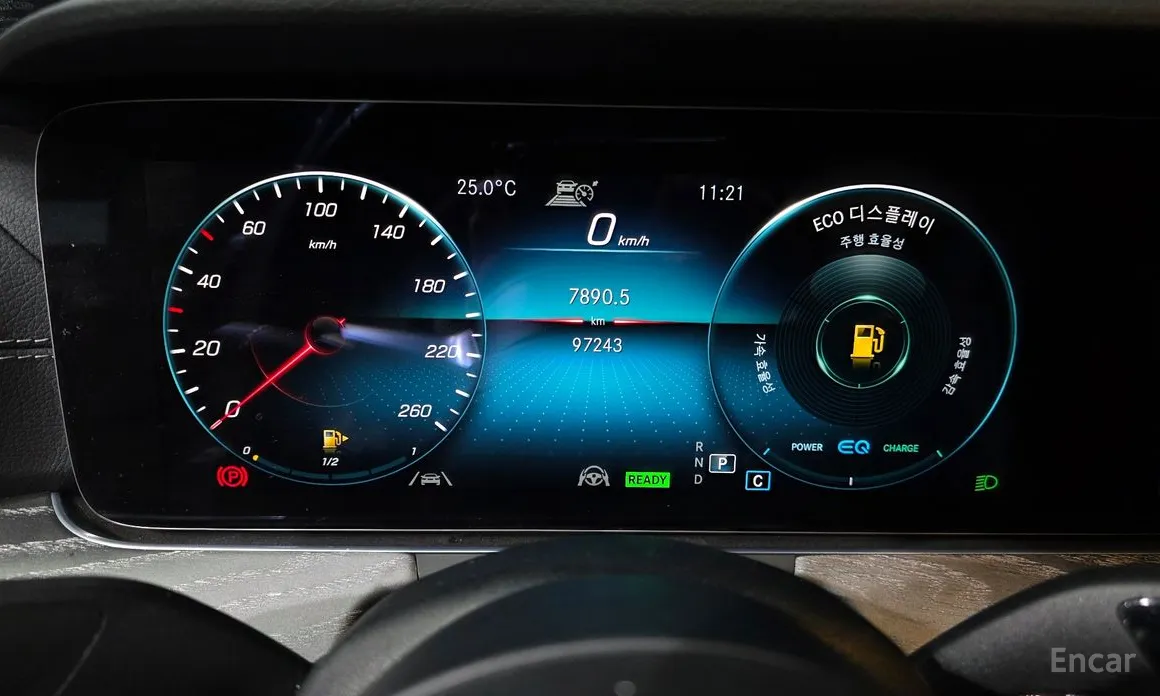 Фото 8 - Mercedes-Benz E-Class