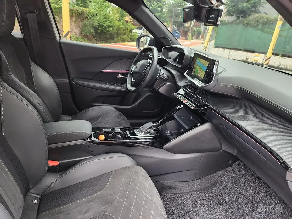 Фото 15 - Peugeot 2008