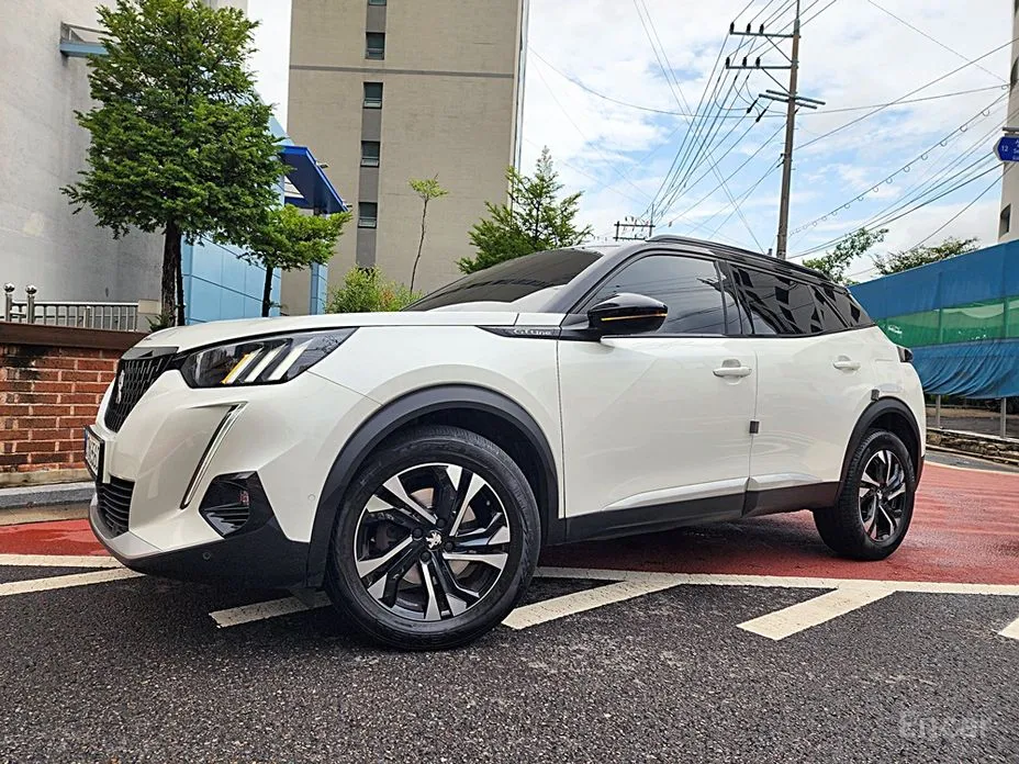 Фото 3 - Peugeot 2008