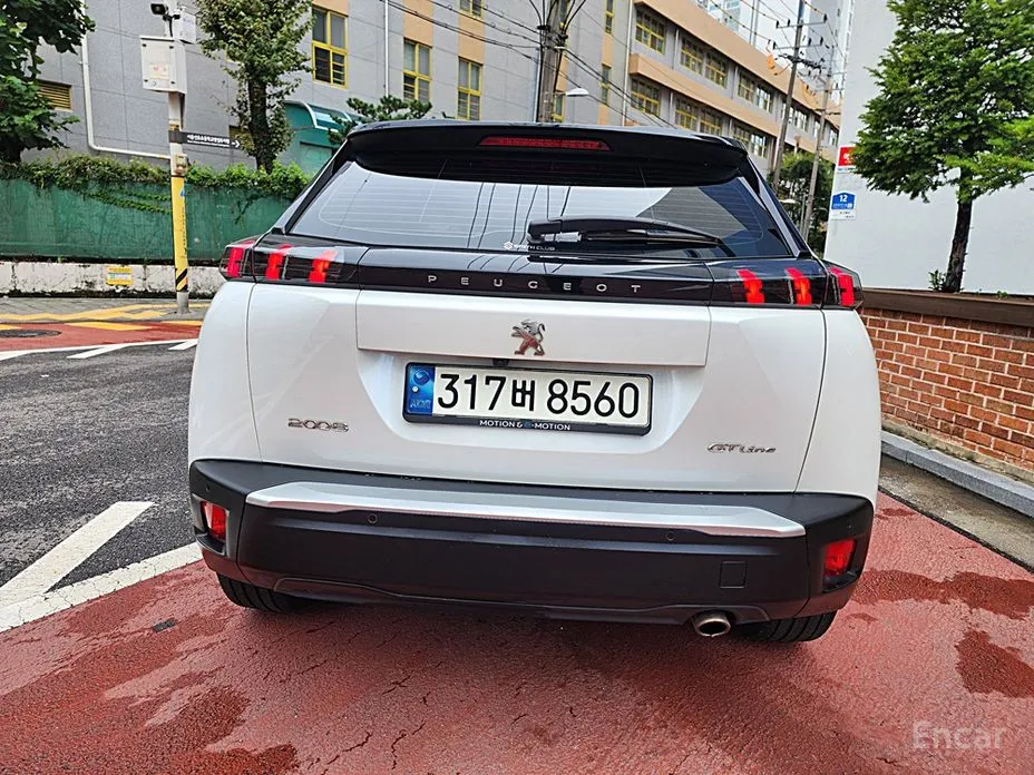 Фото 4 - Peugeot 2008