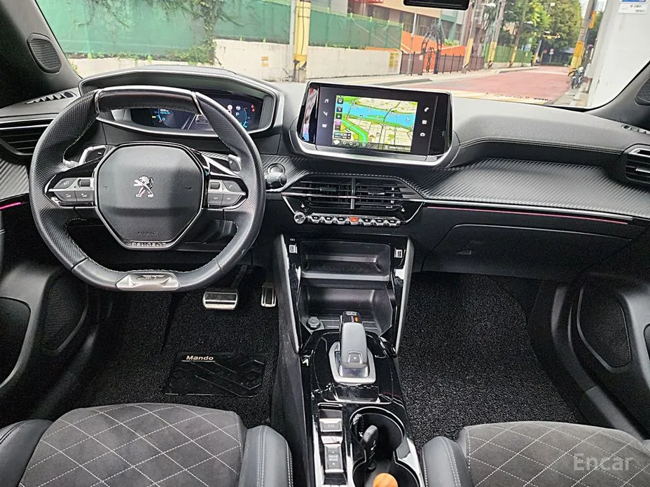 Фото 7 - Peugeot 2008