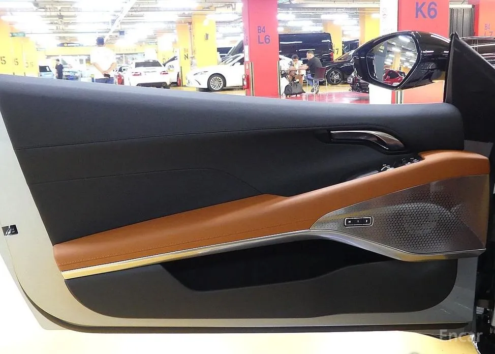 Фото 11 - Lotus Emira