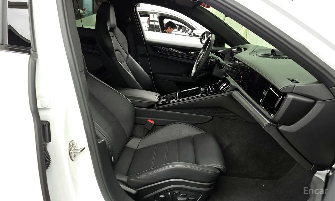 Фото 11 - Porsche Panamera