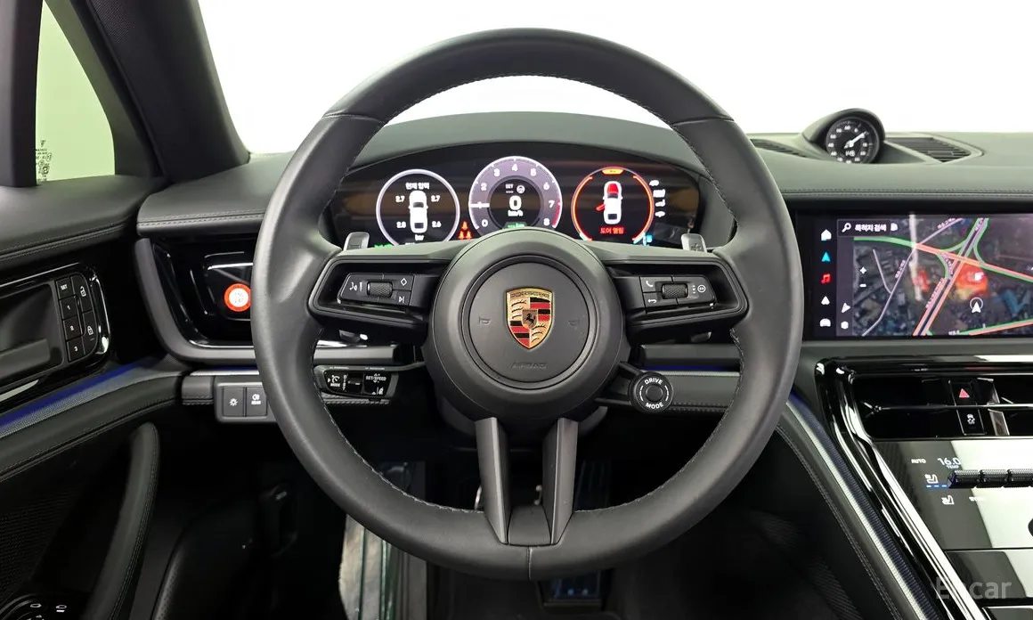 Фото 13 - Porsche Panamera