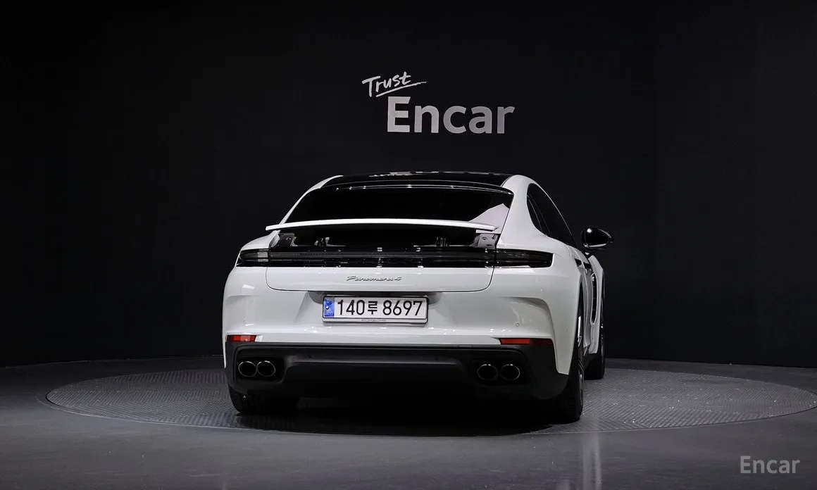 Фото 4 - Porsche Panamera