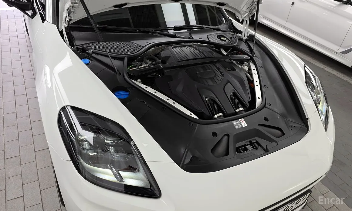 Фото 6 - Porsche Panamera