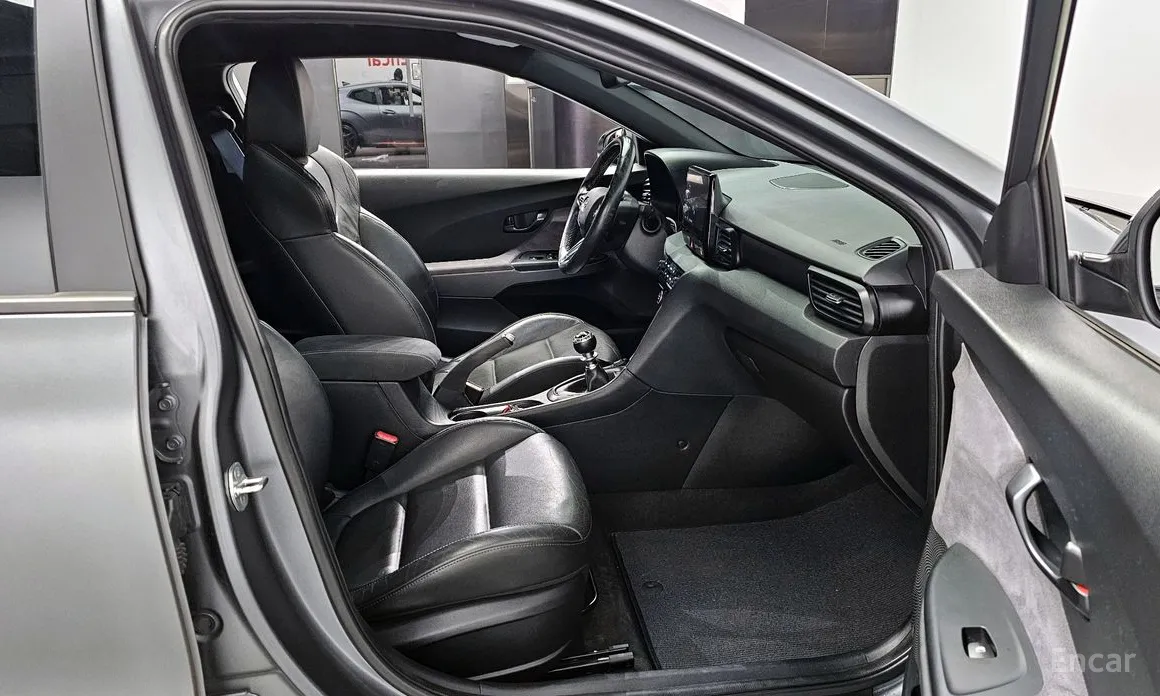 Фото 10 - Hyundai Veloster