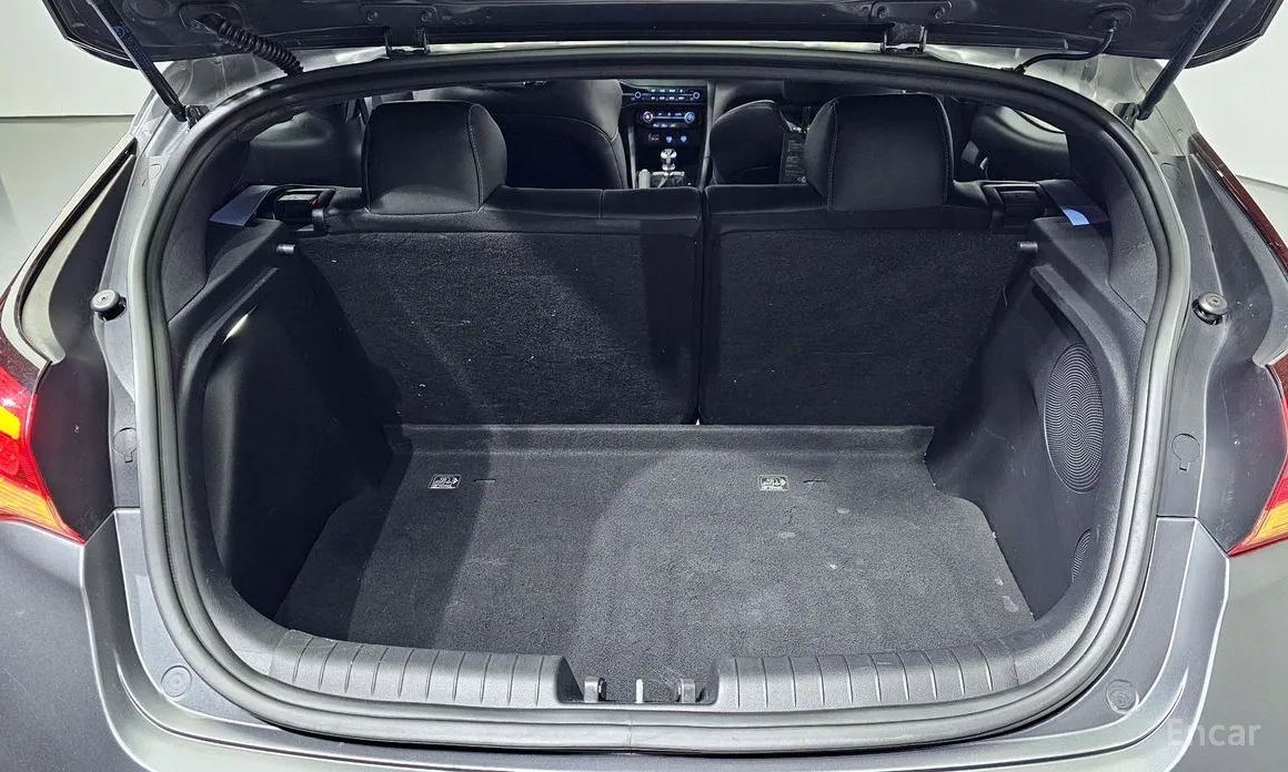 Фото 20 - Hyundai Veloster