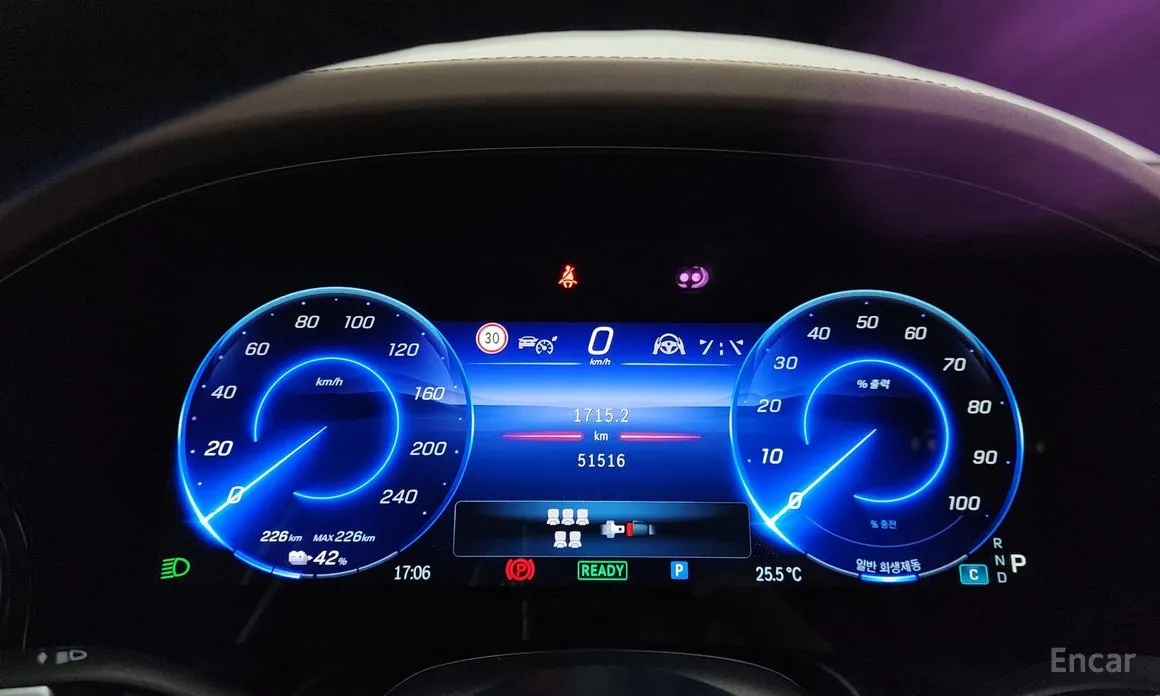 Фото 8 - Mercedes-Benz EQS