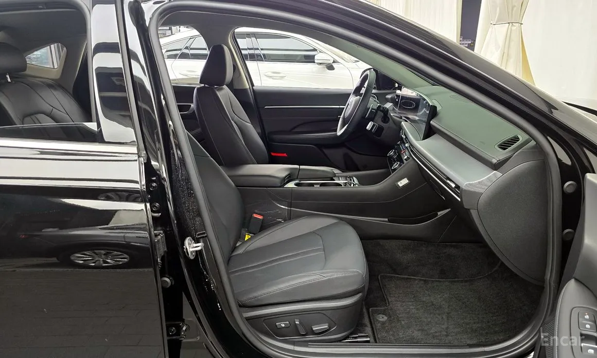 Фото 11 - Hyundai Sonata