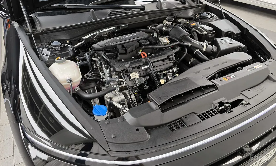 Фото 6 - Hyundai Sonata