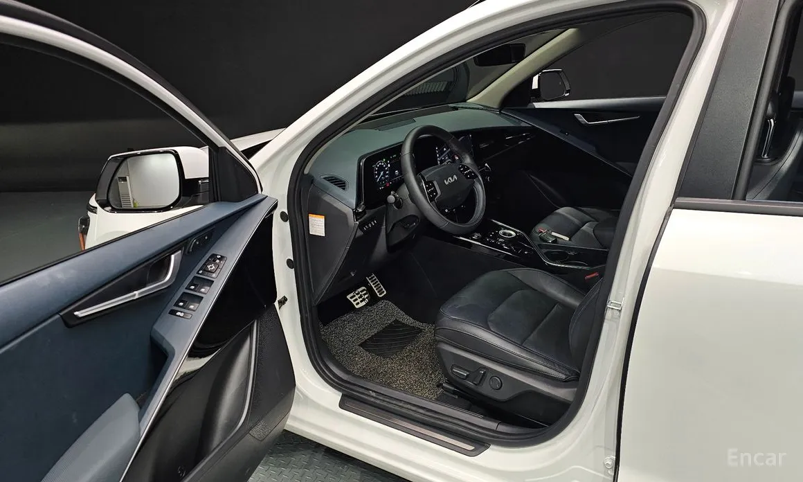 Фото 11 - Kia Niro