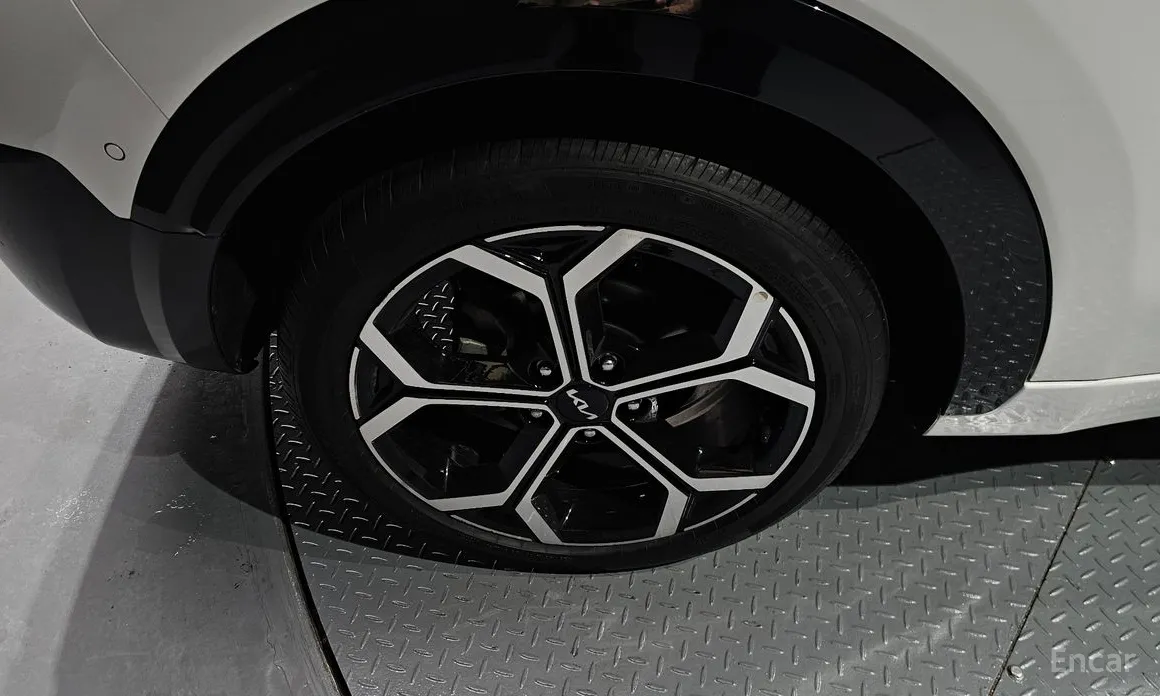 Фото 5 - Kia Niro