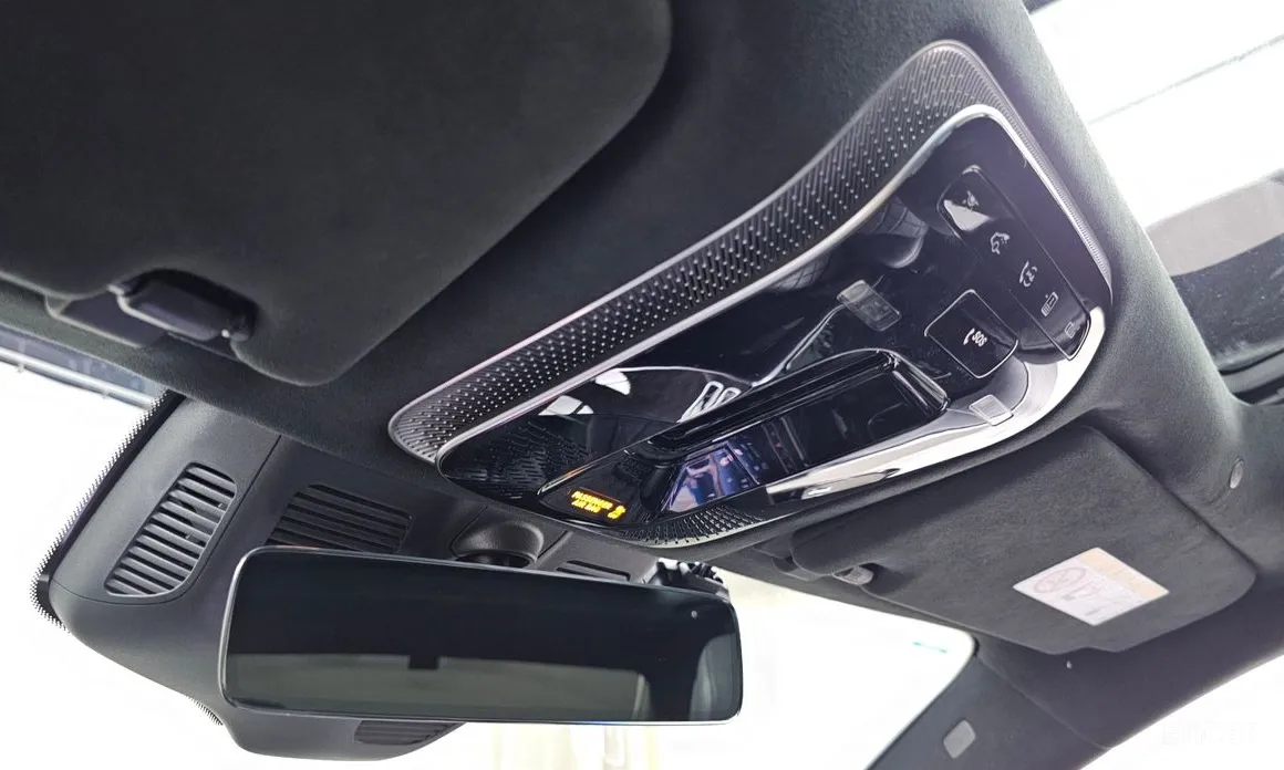 Фото 16 - Mercedes-Benz S-Class