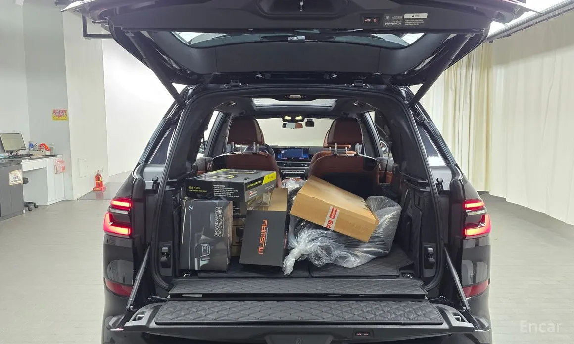 Фото 20 - BMW X7