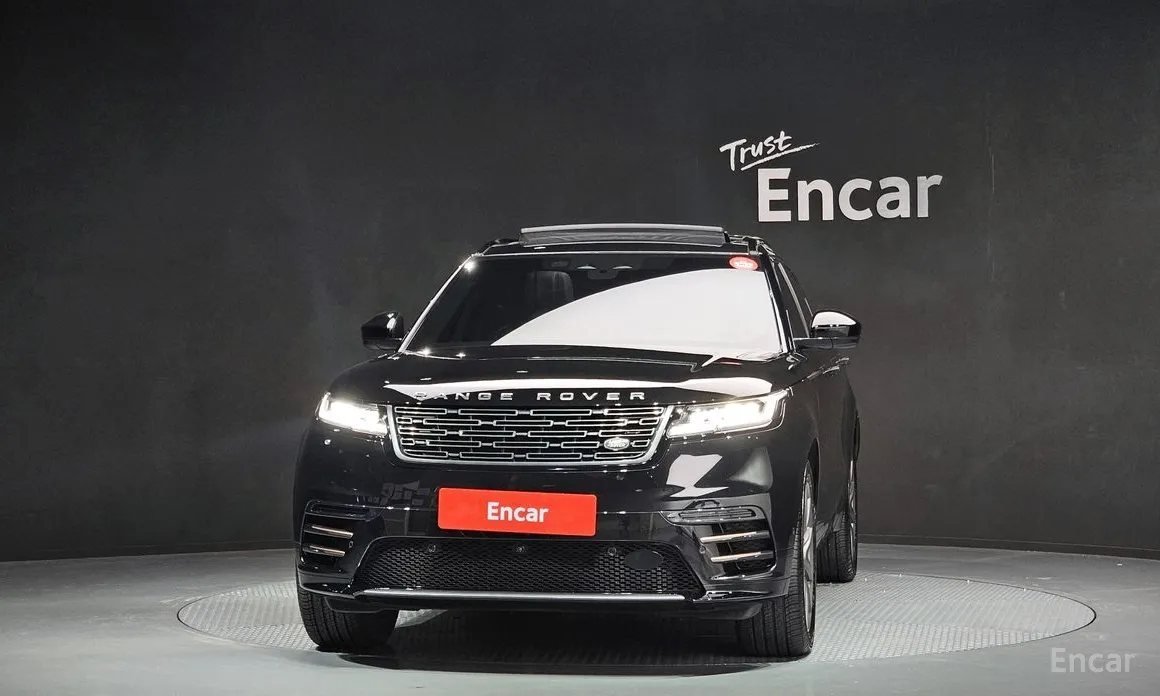 Фото 3 - Land Rover Range Rover Velar