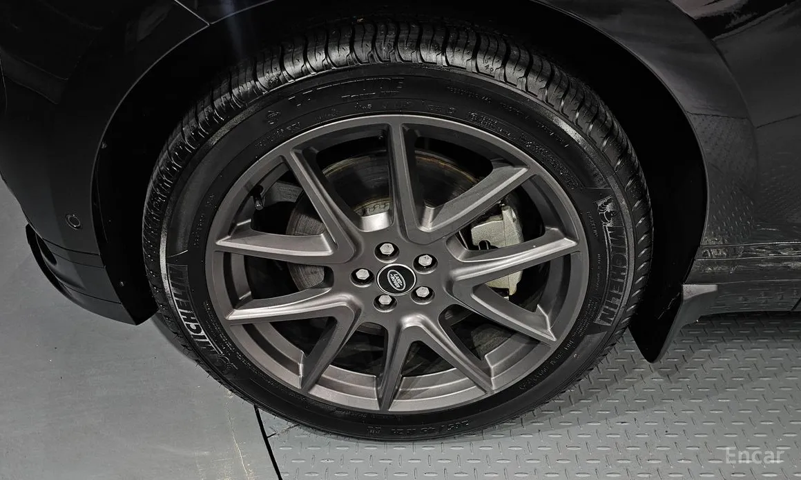 Фото 5 - Land Rover Range Rover Velar