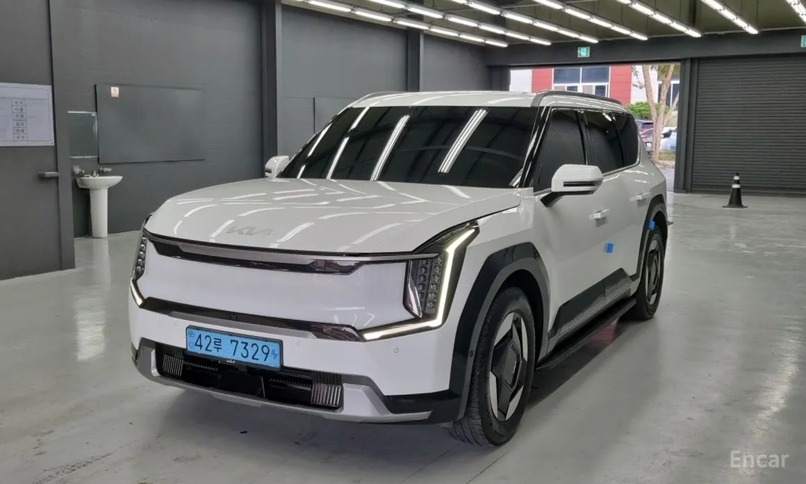 Фото 1 - Kia EV9