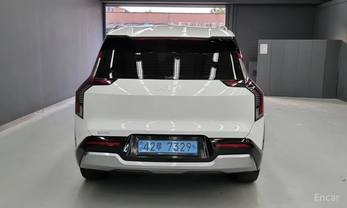 Фото 4 - Kia EV9