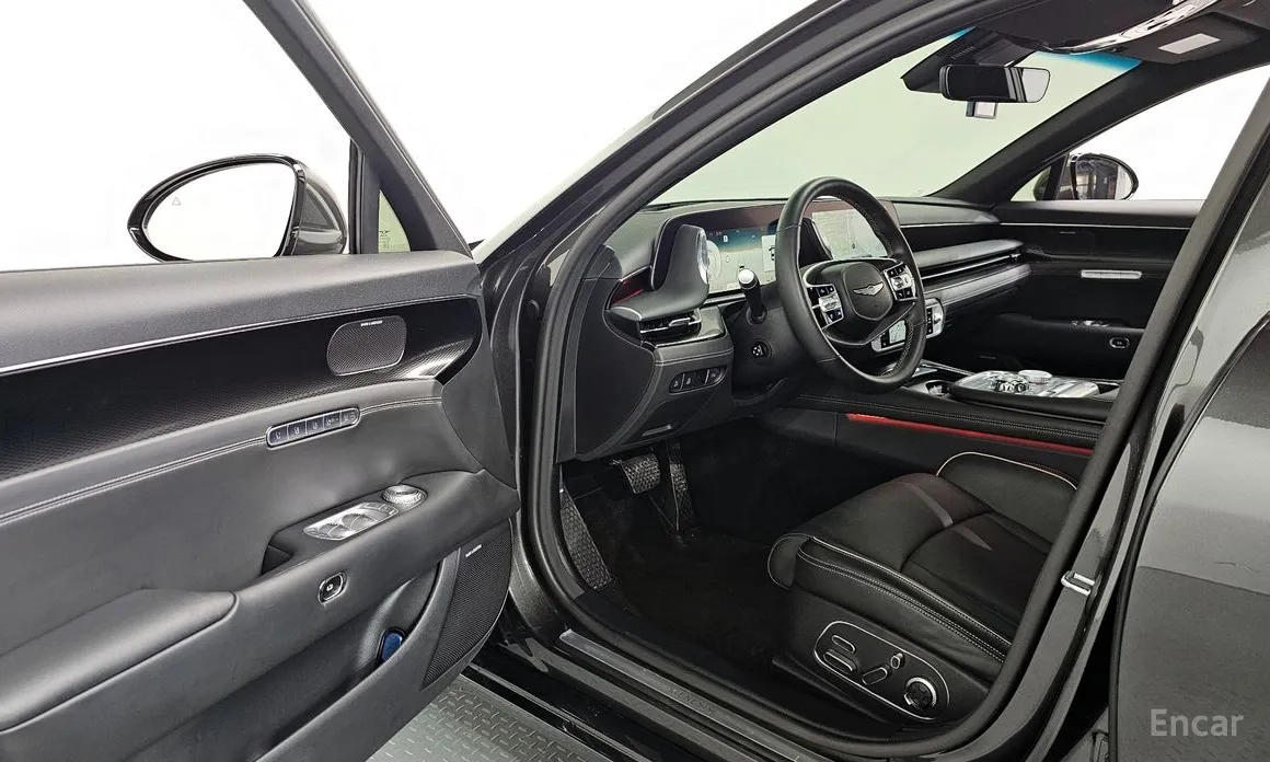 Фото 11 - Genesis G90