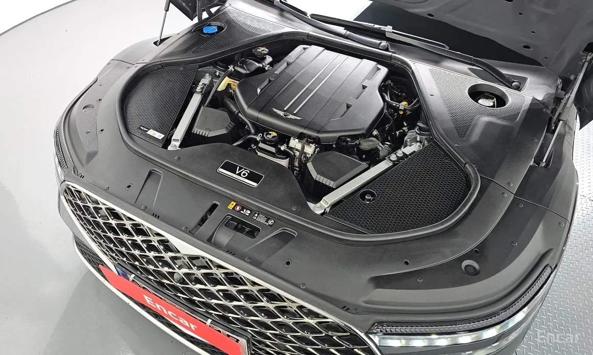 Фото 6 - Genesis G90